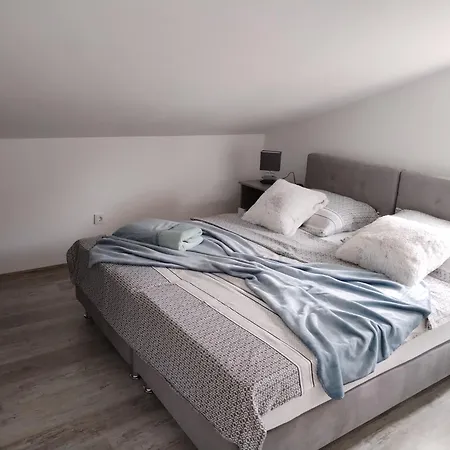 Isolated With A Parking Space Pavicini, Marcana - 23228 Apartment Krnica