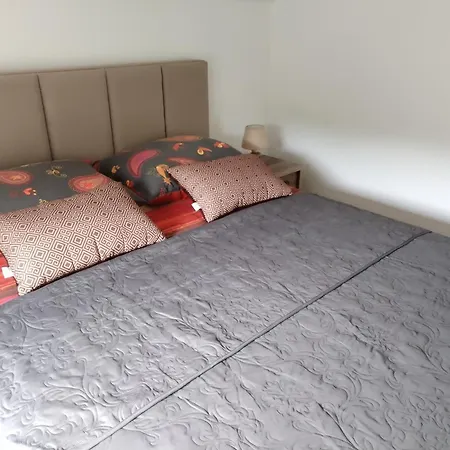 Apartment Isolated With A Parking Space Pavicini, Marcana - 23228 Krnica